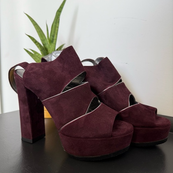 Stuart Weitzman burgundy suede Slits platform heel sandals - size 5.5 - Picture 5 of 8